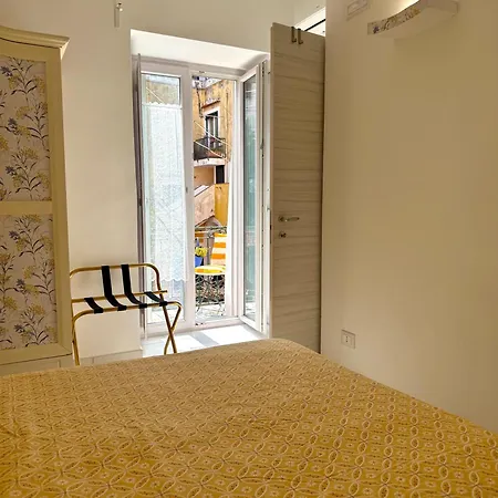 Holiday home La Finestra Sul Cortile Maiori