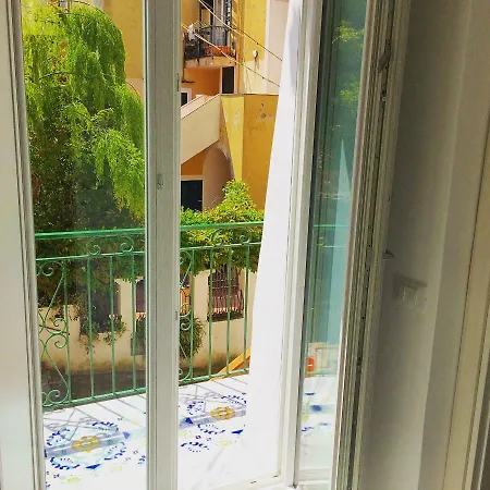 La Finestra Sul Cortile Maiori