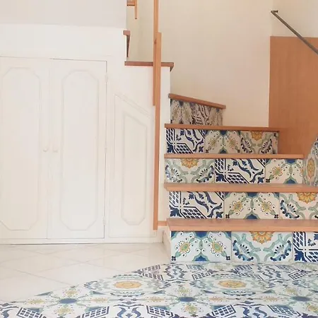 Holiday home La Finestra Sul Cortile Maiori